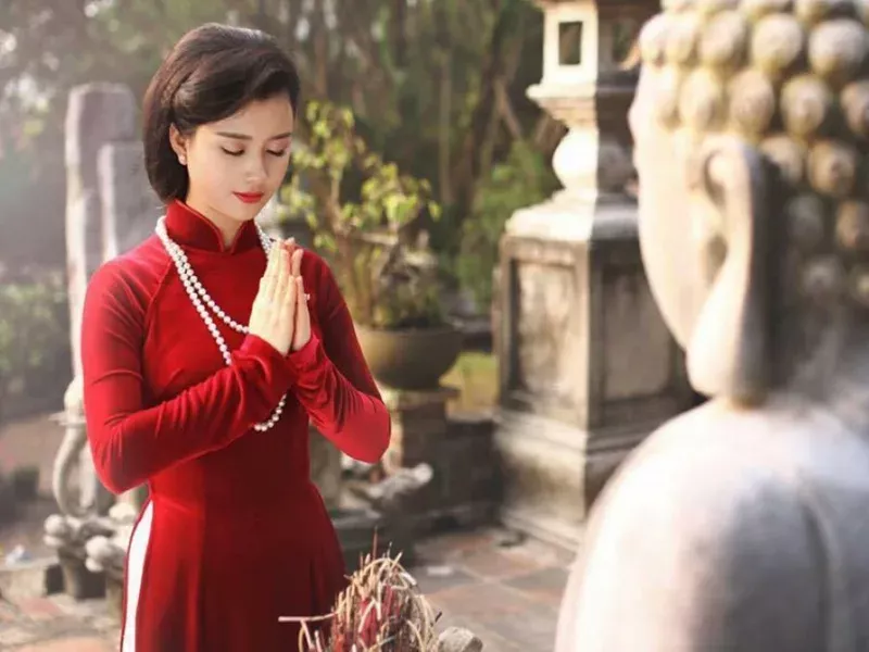 Cách khấn khi đi chùa đúng, thành tâm và trang nghiêm